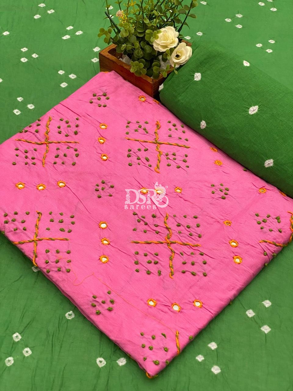 Bhandhini with mirror suit